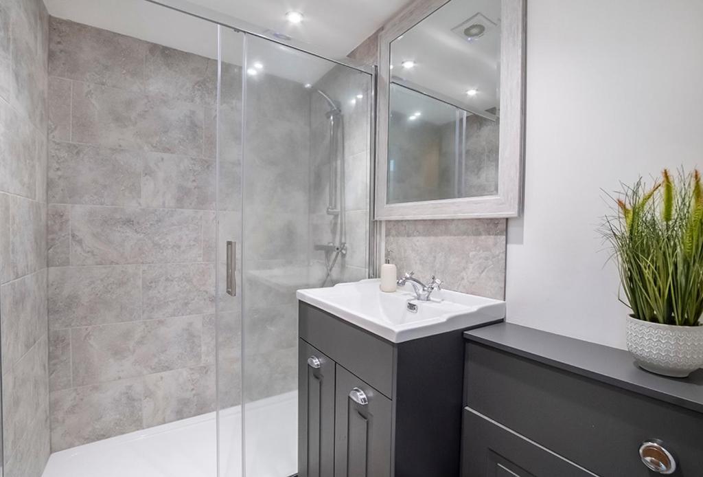 Livingstone Street Apartments With Free Parking Йорк Экстерьер фото